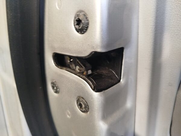 CERRADURA PUERTA DELANTERA IZQUIERDA HYUNDAI SONATA (NF)