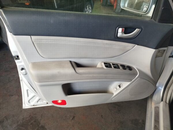 ELEVALUNAS DELANTERO IZQUIERDO HYUNDAI SONATA (NF)