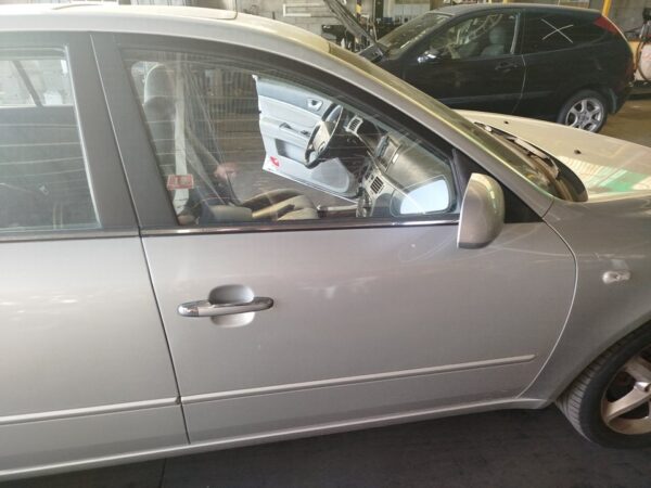 PUERTA DELANTERA DERECHA HYUNDAI SONATA (NF)
