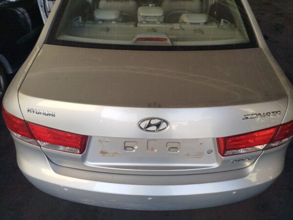 TAPA MALETERO HYUNDAI SONATA (NF)