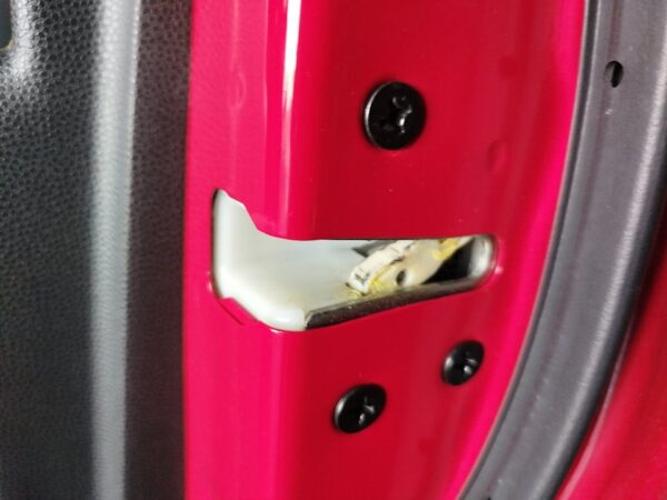 CERRADURA PUERTA DELANTERA DERECHA MAZDA 2 BERLINA (DE)