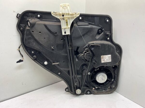 ELEVALUNAS TRASERO DERECHO VOLKSWAGEN GOLF VI (5K1)(10.2008)