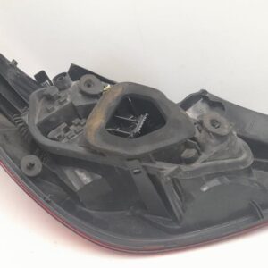 PILOTO TRASERO DERECHO OPEL CORSA D