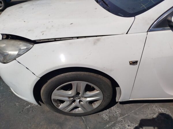ALETA DELANTERA IZQUIERDA OPEL INSIGNIA BERLINA