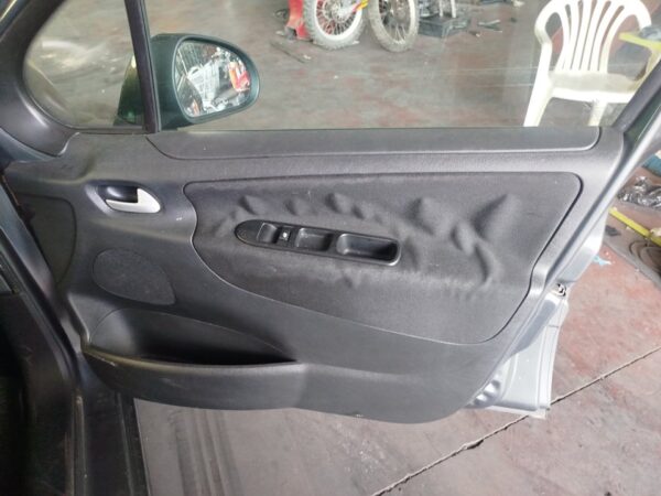 ELEVALUNAS DELANTERO DERECHO PEUGEOT 207