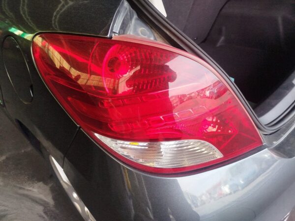 PILOTO TRASERO IZQUIERDO PEUGEOT 207