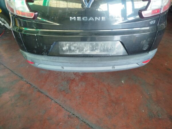 PARAGOLPES TRASERO RENAULT MEGANE III BERLINA 5P