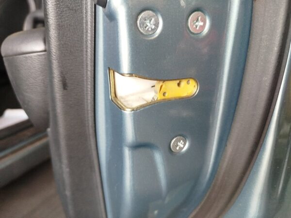 CERRADURA PUERTA DELANTERA DERECHA HONDA ACCORD BERLINA (CL/CN)
