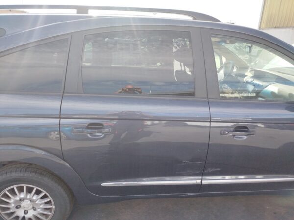 PUERTA DELANTERA DERECHA SSANGYONG RODIUS