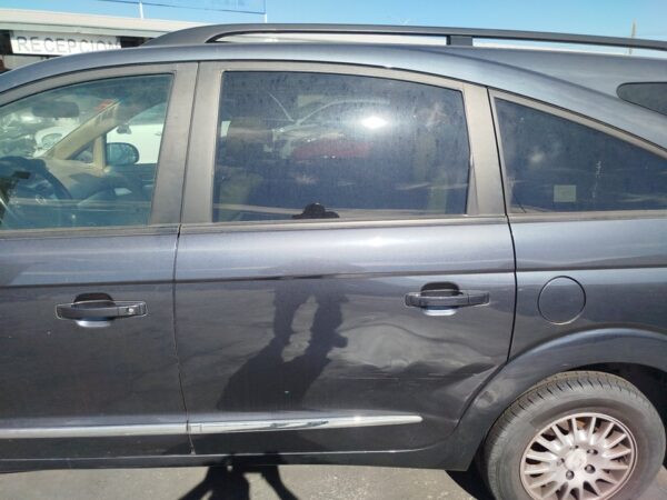PUERTA TRASERA IZQUIERDA SSANGYONG RODIUS