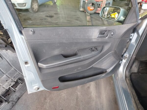 ELEVALUNAS DELANTERO IZQUIERDO SKODA FABIA (6Y2/6Y3)