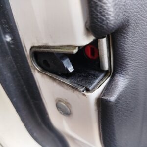 CERRADURA PUERTA TRASERA IZQUIERDA BMW SERIE 5 BERLINA (E34)