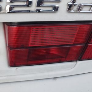 PILOTO TRASERO DERECHO INTERIOR BMW SERIE 5 BERLINA (E34)