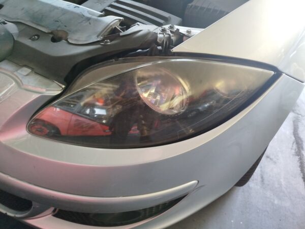 FARO IZQUIERDO SEAT TOLEDO (5P2)
