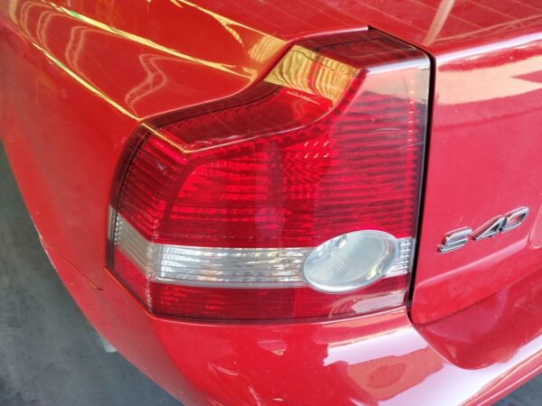 PILOTO TRASERO IZQUIERDO VOLVO S40 BERLINA