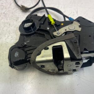 CERRADURA PUERTA DELANTERA IZQUIERDA TOYOTA AVENSIS (T27)