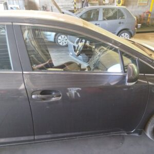PUERTA DELANTERA DERECHA TOYOTA AVENSIS (T27)