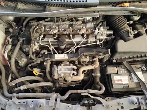 TRANSMISION DELANTERA IZQUIERDA TOYOTA AVENSIS (T27)