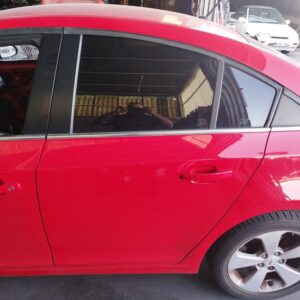 PUERTA TRASERA IZQUIERDA CHEVROLET CRUZE