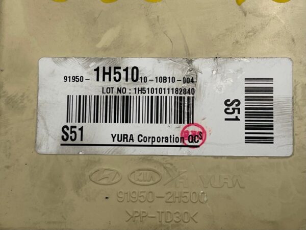 CAJA RELES / FUSIBLES KIA CEED (ED)