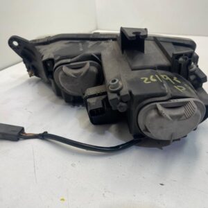 FARO DERECHO MAZDA 323 C/F/S BERLINA (BA)
