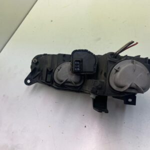 FARO IZQUIERDO MAZDA 323 C/F/S BERLINA (BA)