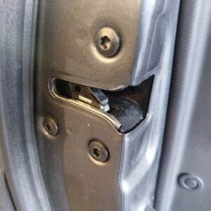 CERRADURA PUERTA DELANTERA IZQUIERDA KIA CEED (ED)