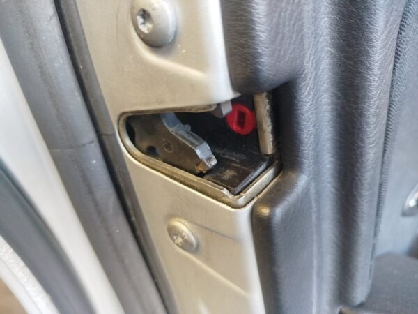 CERRADURA PUERTA TRASERA IZQUIERDA BMW SERIE 5 BERLINA (E39)