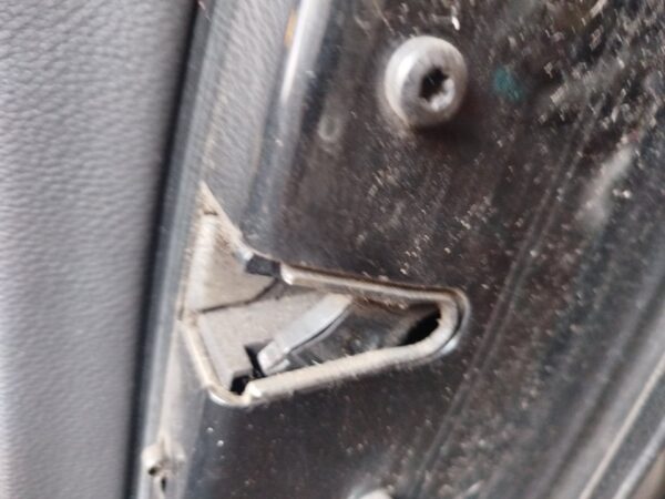 CERRADURA PUERTA TRASERA DERECHA BMW SERIE 1 BERLINA (E81/E87)