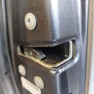 CERRADURA PUERTA TRASERA IZQUIERDA TOYOTA YARIS (KSP9/SCP9/NLP9)