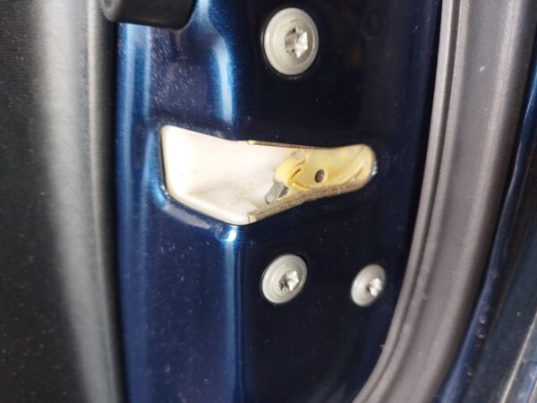CERRADURA PUERTA DELANTERA DERECHA LEXUS RX 300 (MCU15)