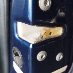 CERRADURA PUERTA TRASERA DERECHA LEXUS RX 300 (MCU15)