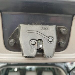 CERRADURA MALETERO / PORTON SSANGYONG RODIUS