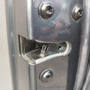CERRADURA PUERTA DELANTERA DERECHA SSANGYONG RODIUS