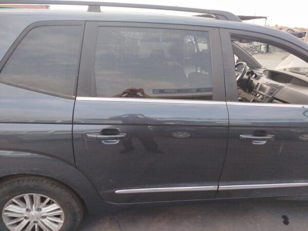 PUERTA TRASERA DERECHA SSANGYONG RODIUS