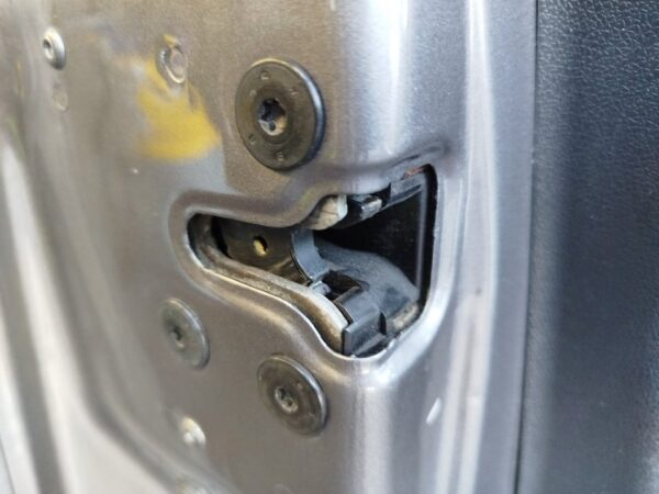 CERRADURA PUERTA DELANTERA IZQUIERDA RENAULT FLUENCE