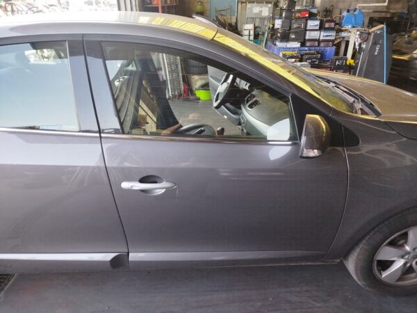 PUERTA DELANTERA DERECHA RENAULT FLUENCE