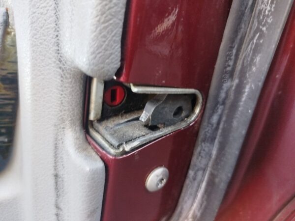 CERRADURA PUERTA TRASERA DERECHA BMW SERIE 5 BERLINA (E34)