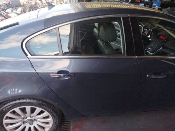 PUERTA TRASERA DERECHA OPEL INSIGNIA BERLINA