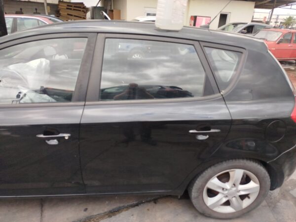 PUERTA TRASERA IZQUIERDA KIA CEED (ED)