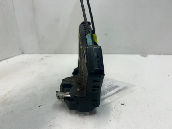 CERRADURA PUERTA DELANTERA DERECHA TOYOTA COROLLA (E12)