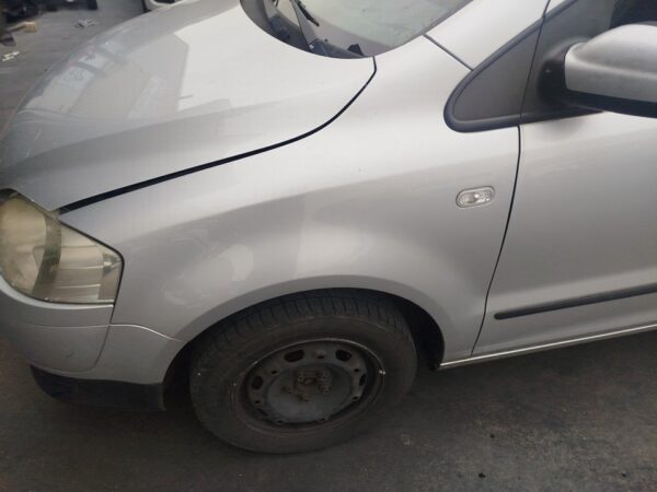 ALETA DELANTERA IZQUIERDA VOLKSWAGEN FOX (5Z1)(04.2005)