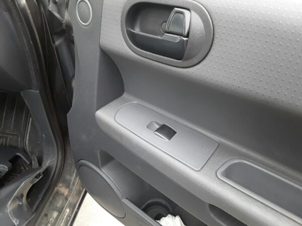 ELEVALUNAS DELANTERO DERECHO MITSUBISHI COLT BERLINA 3 (Z30)