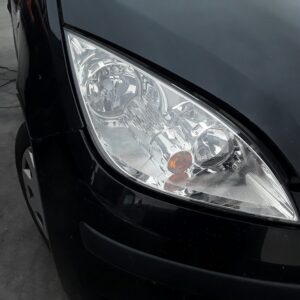 FARO DERECHO MITSUBISHI COLT BERLINA 3 (Z30)