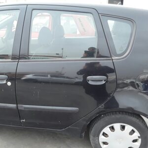 PUERTA TRASERA IZQUIERDA MITSUBISHI COLT BERLINA 3 (Z30)