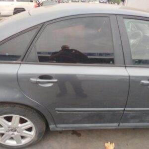 PUERTA TRASERA DERECHA VOLVO S40 BERLINA