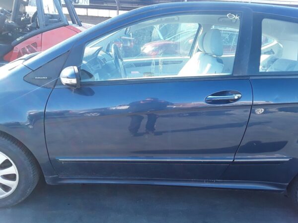 PUERTA DELANTERA IZQUIERDA MERCEDES-BENZ CLASE A (BM 169)