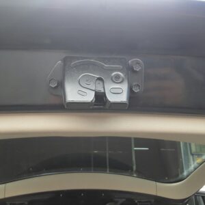 CERRADURA MALETERO / PORTON KIA CARENS (UN)