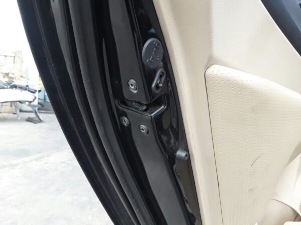 CERRADURA PUERTA TRASERA IZQUIERDA KIA CARENS (UN)