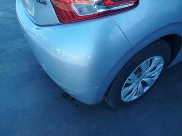 PARAGOLPES TRASERO PEUGEOT 208